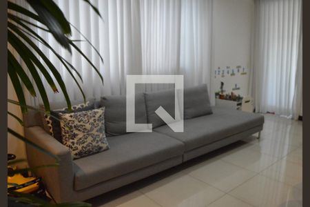 Apartamento à venda com 95m², 3 quartos e 3 vagasSala