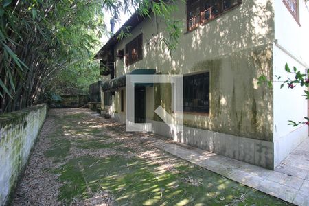 Casa à venda com 180m², 5 quartos e 1 vagaÁrea externa