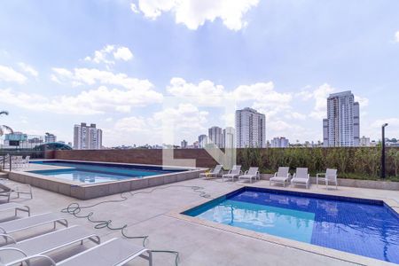 Apartamento à venda com 90m², 3 quartos e 2 vagas Apartamento à venda com 90m², 3 quartos e 2 vagasÁrea comum - Piscina