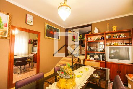 Casa para alugar com 200m², 3 quartos e 2 vagas Casa para alugar com 200m², 3 quartos e 2 vagasSala 2