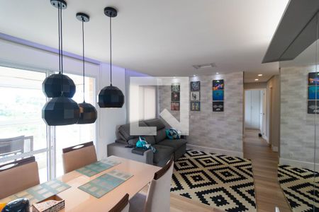 Salas de apartamento à venda com 2 quartos, 73m² em Fazenda Santa Cândida, Campinas