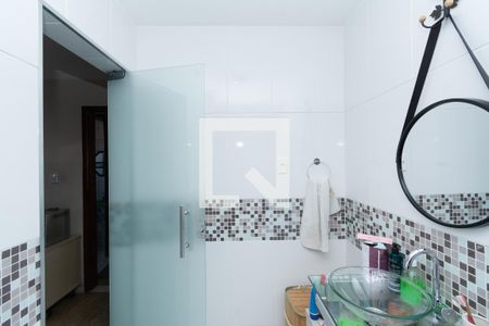 Casa à venda com 242m², 2 quartos e 6 vagasBanheiro da Suíte