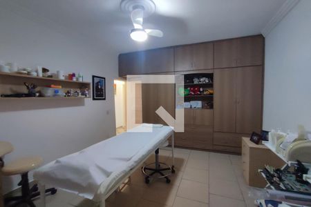 Casa de condomínio para alugar com 300m², 3 quartos e 1 vaga Casa de condomínio para alugar com 300m², 3 quartos e 1 vagaQuarto 2