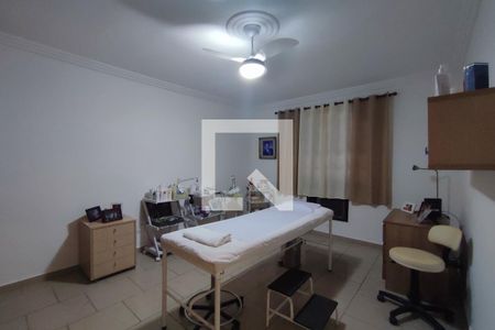 Casa de condomínio para alugar com 300m², 3 quartos e 1 vaga Casa de condomínio para alugar com 300m², 3 quartos e 1 vagaQuarto 2