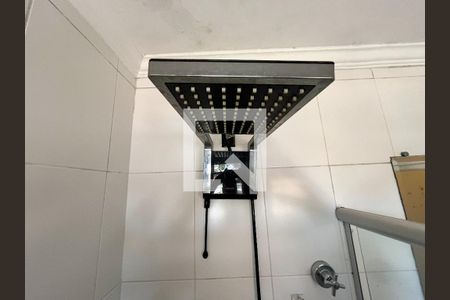 Casa à venda com 180m², 3 quartos e 2 vagas Casa à venda com 180m², 3 quartos e 2 vagasBanheiro da Suíte