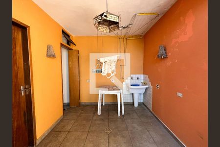 Casa à venda com 180m², 3 quartos e 2 vagas Casa à venda com 180m², 3 quartos e 2 vagasÁrea de Serviço