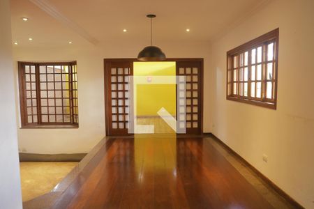 Sala 01 de casa para alugar com 3 quartos, 180m² em Planalto Paulista, São Paulo