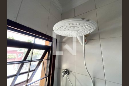 Casa à venda com 180m², 3 quartos e 2 vagas Casa à venda com 180m², 3 quartos e 2 vagasBanheiro Corredor