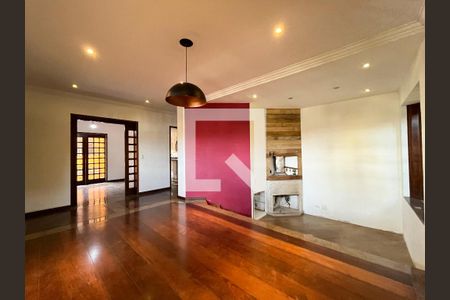 Sala de Estar de casa à venda com 3 quartos, 180m² em Planalto Paulista, São Paulo