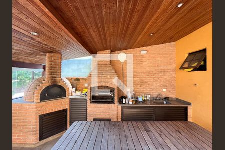 Casa à venda com 180m², 3 quartos e 2 vagas Casa à venda com 180m², 3 quartos e 2 vagasChurrasqueira