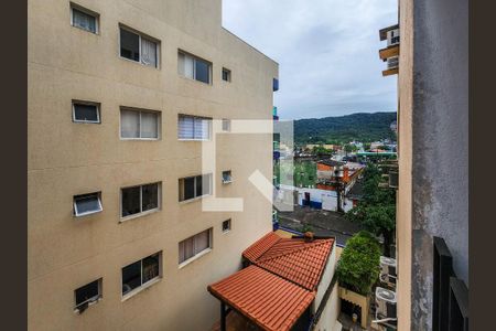 Vista da Sacada de apartamento para alugar com 4 quartos, 110m² em Balneário Guarujá, Guarujá