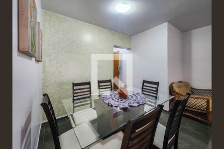 Sala de apartamento para alugar com 4 quartos, 110m² em Balneário Guarujá, Guarujá