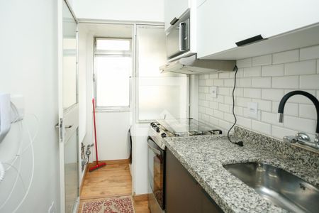 Cozinha/ área de serviço  de apartamento à venda com 1 quarto, 28m² em São João, Porto Alegre