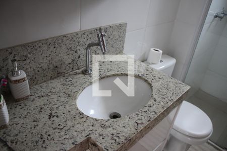 banheiro de apartamento para alugar com 3 quartos, 117m² em Jardim Atlantico, Goiânia