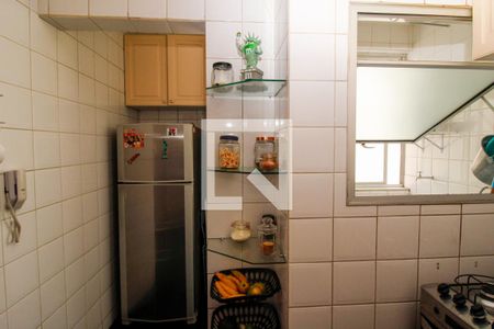 Cozinha de apartamento à venda com 3 quartos, 85m² em Palmares, Belo Horizonte