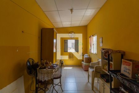 Casa à venda com 220m², 5 quartos e 2 vagasCasa 2 - Quarto 3