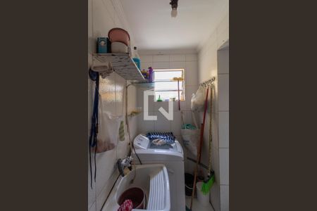 Casa à venda com 220m², 5 quartos e 2 vagasCasa 2 - Área de Serviço