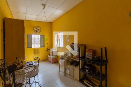 Casa à venda com 220m², 5 quartos e 2 vagasCasa 2 - Quarto 3