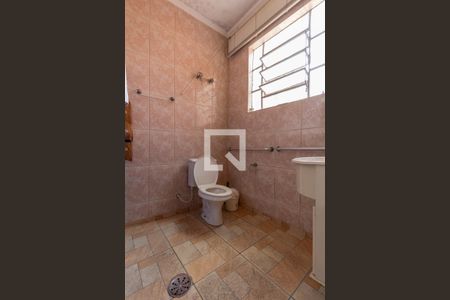 Casa à venda com 220m², 5 quartos e 2 vagasCasa 1 - Banheiro 