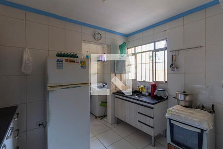 Casa à venda com 220m², 5 quartos e 2 vagasCasa 2 - Cozinha 