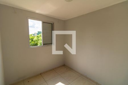 Quarto 2 de apartamento para alugar com 2 quartos, 52m² em Vila Sílvia, São Paulo