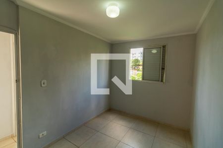 Quarto 1 de apartamento para alugar com 2 quartos, 52m² em Vila Sílvia, São Paulo