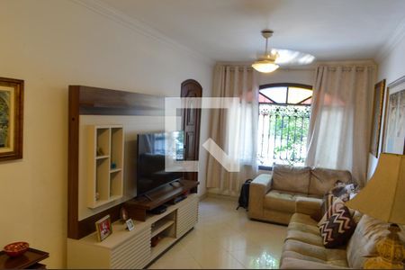 Sala de TV de casa de condomínio à venda com 6 quartos, 237m² em Taquara, Rio de Janeiro