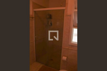 Casa de condomínio à venda com 720m², 5 quartos e 3 vagas Casa de condomínio à venda com 720m², 5 quartos e 3 vagasSuíte