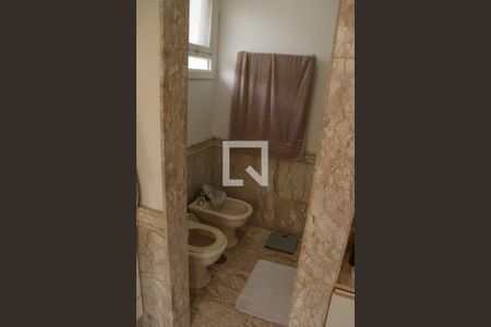 Casa de condomínio à venda com 720m², 5 quartos e 3 vagas Casa de condomínio à venda com 720m², 5 quartos e 3 vagasSuíte 2