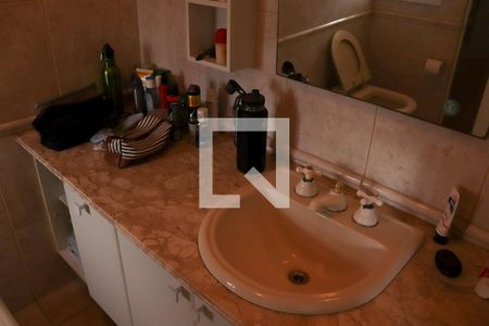 Casa de condomínio à venda com 720m², 5 quartos e 3 vagas Casa de condomínio à venda com 720m², 5 quartos e 3 vagasSuíte