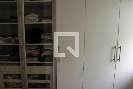 Casa de condomínio à venda com 720m², 5 quartos e 3 vagas Casa de condomínio à venda com 720m², 5 quartos e 3 vagasSuíte 2