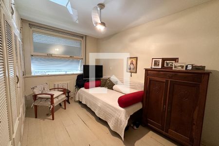 Apartamento à venda com 211m², 4 quartos e 1 vagaSuíte