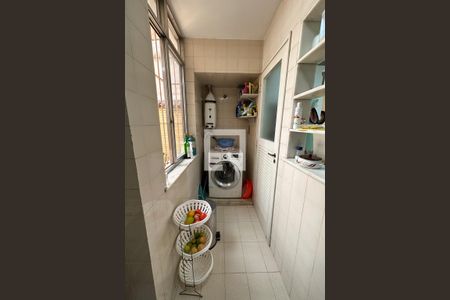 Apartamento à venda com 211m², 4 quartos e 1 vagaÁrea de Serviço