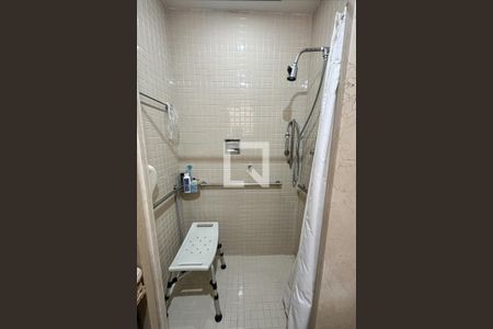 Apartamento à venda com 211m², 4 quartos e 1 vagaBanheiro Suíte