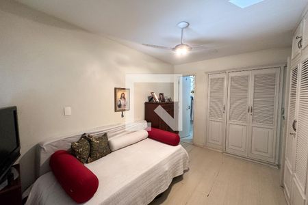 Apartamento à venda com 211m², 4 quartos e 1 vagaSuíte