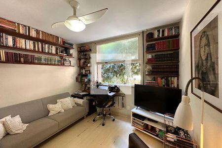 Apartamento à venda com 211m², 4 quartos e 1 vagaQuarto 02