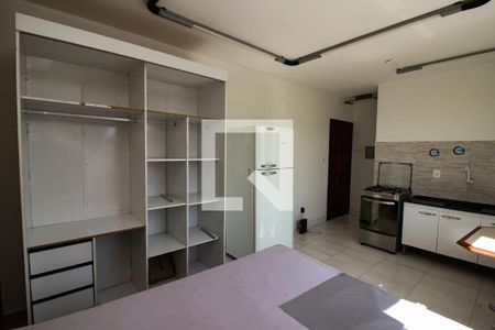 Sala/Quarto de kitnet/studio para alugar com 1 quarto, 29m² em Cavalhada, Porto Alegre