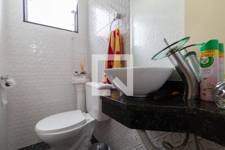 Lavabo de casa de condomínio para alugar com 3 quartos, 150m² em Vila Ré, São Paulo