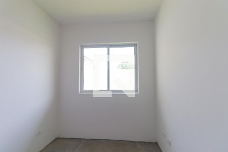 Quarto 2 de apartamento para alugar com 2 quartos, 75m² em Fazendinha, Curitiba