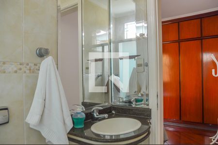 Casa à venda com 290m², 3 quartos e 5 vagasBanheiro da Suíte