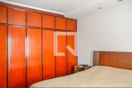 Casa à venda com 290m², 3 quartos e 5 vagasQuarto 3 - Suíte
