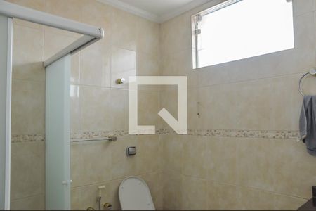 Casa à venda com 290m², 3 quartos e 5 vagasBanheiro da Suíte 2