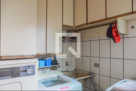 Casa à venda com 290m², 3 quartos e 5 vagasÁrea de Serviço