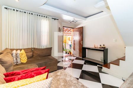 Sala de casa de condomínio à venda com 2 quartos, 67m² em Vila Carmosina, São Paulo