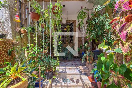 Casa à venda com 123m², 3 quartos e 1 vaga Casa à venda com 123m², 3 quartos e 1 vagaEntrada