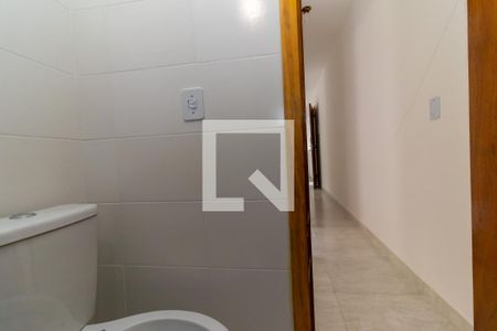 Banheiro de apartamento à venda com 2 quartos, 45m² em Jardim Itapemirim, São Paulo