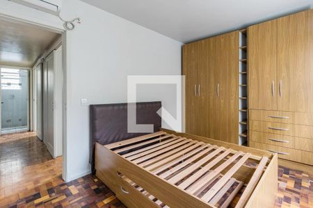Dormitório de apartamento para alugar com 3 quartos, 70m² em Rio Branco, Porto Alegre