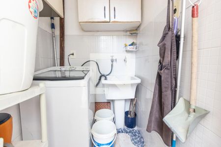 Casa à venda com 185m², 3 quartos e 2 vagas Casa à venda com 185m², 3 quartos e 2 vagasÁrea de serviço