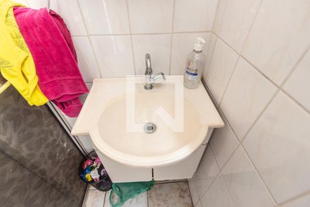 Casa à venda com 185m², 3 quartos e 2 vagas Casa à venda com 185m², 3 quartos e 2 vagasBanheiro de serviço