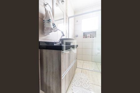 Casa à venda com 185m², 3 quartos e 2 vagas Casa à venda com 185m², 3 quartos e 2 vagasBanheiro